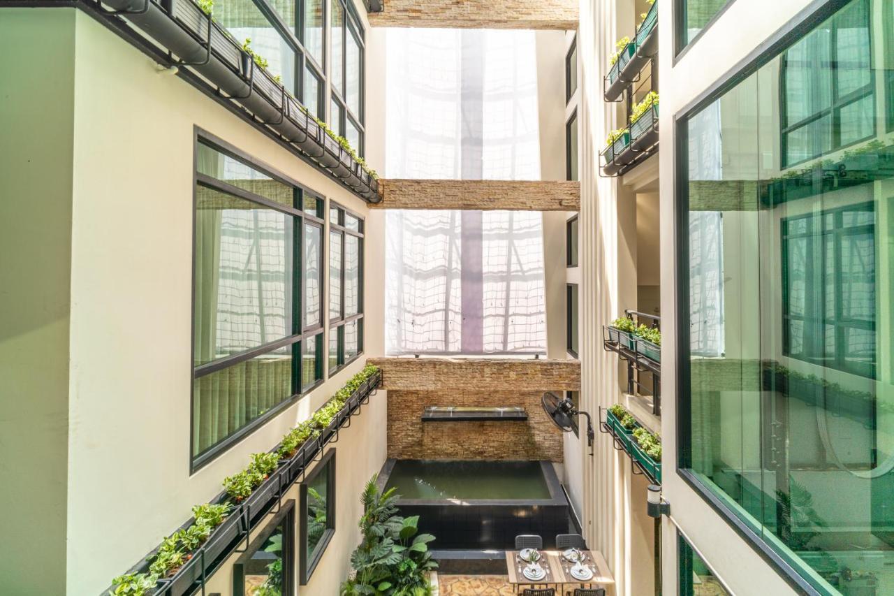Amber Boutique Silom Hotel Bangkok Exterior foto