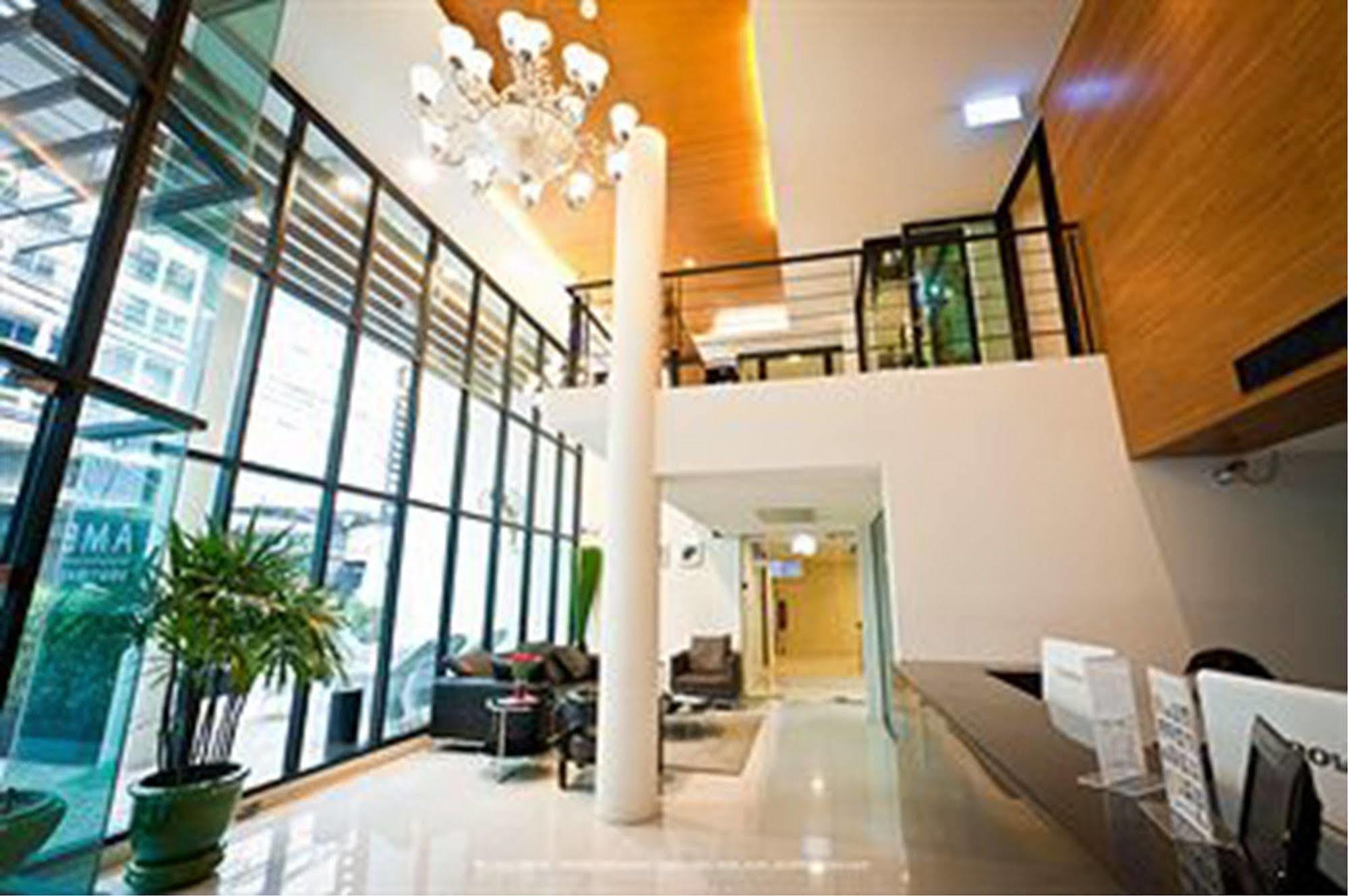 Amber Boutique Silom Hotel Bangkok Exterior foto